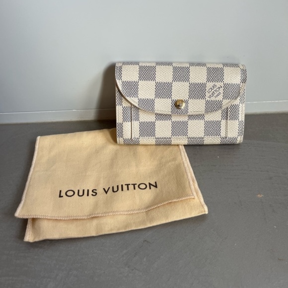Louis Vuitton Pochette Solo Damier Azur Pouch *BELT NOT INCLUDED* - Picture 9 of 9